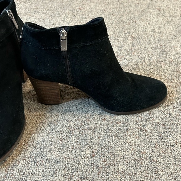 Koolaburra by UGG Amalea Suede Boots - Picture 5 of 10